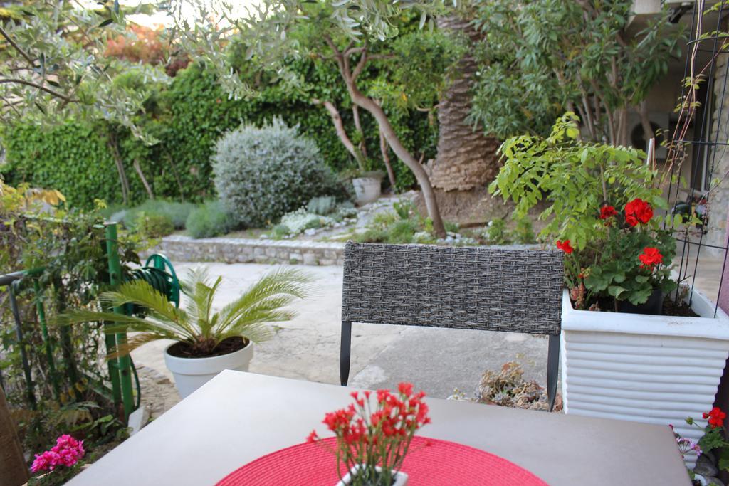 Apartment Nela And Vito Split Habitación foto